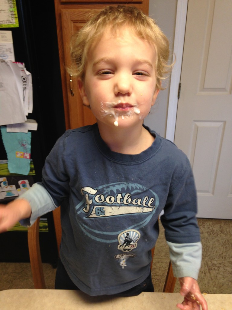 frozen yogurt bites snack - toddlers eating clean up